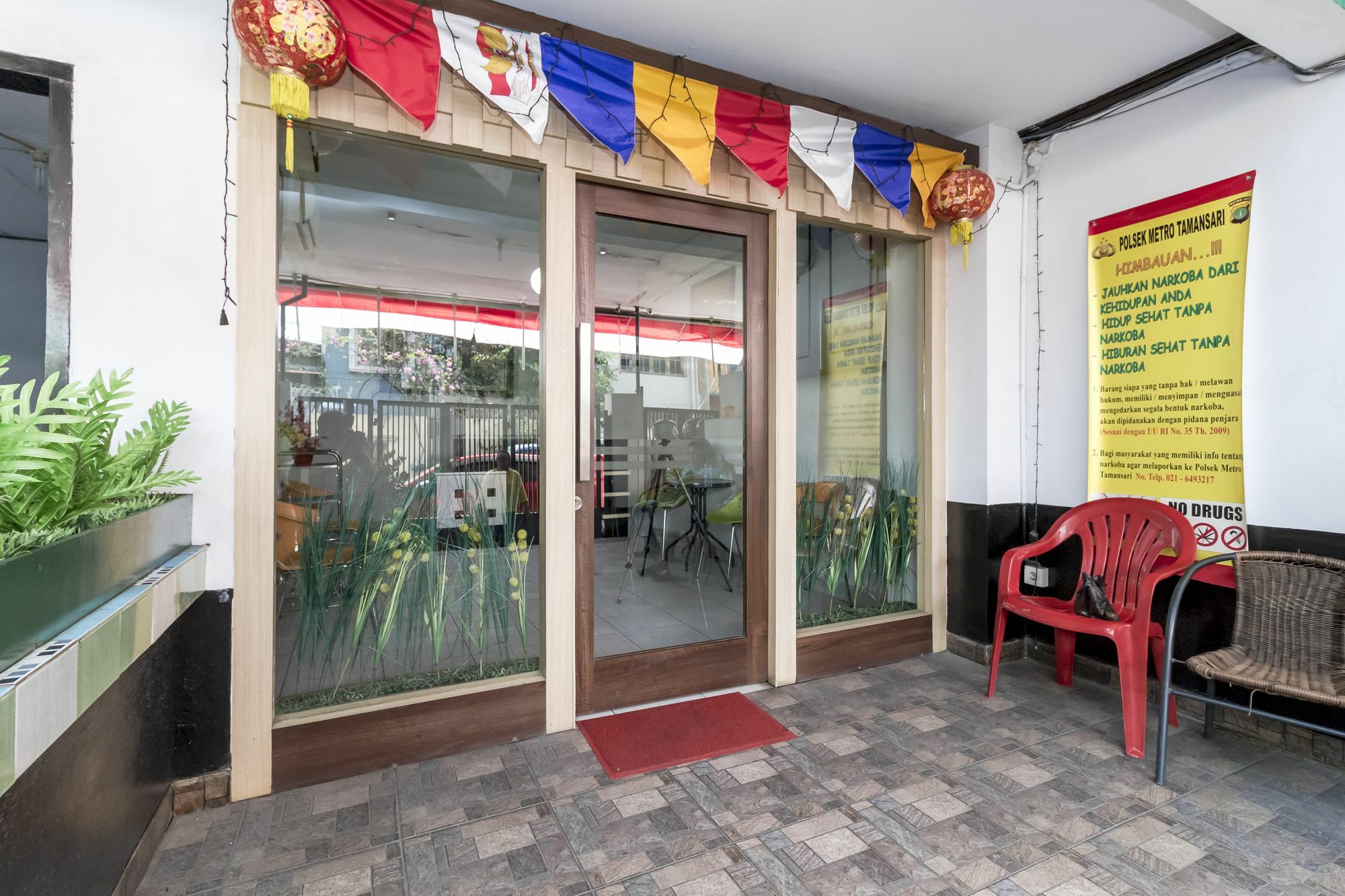 Hotel Reddoorz Near Gajah Mada Plaza 2 Jakarta Exteriér fotografie